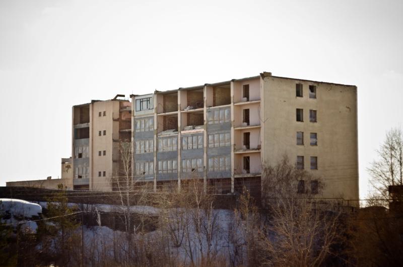 Фото Окна с видом на «Изумрудку»: родственные связи Сергея Давыдова замечены в строительстве гостиницы в челябинском бору