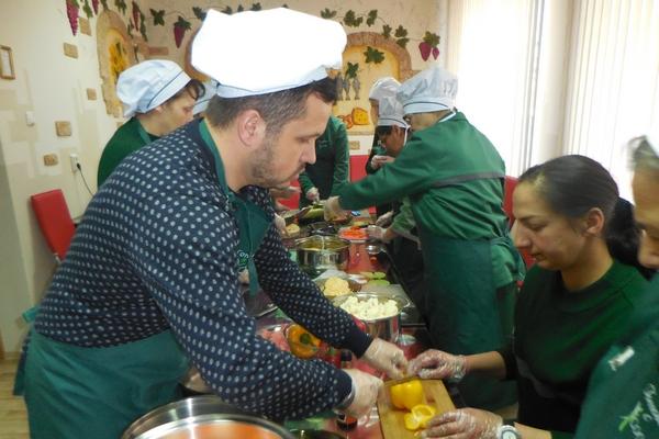 Фото Кулинарный мастер-класс по низкокалорийному питанию провели активисты в челябинской колонии