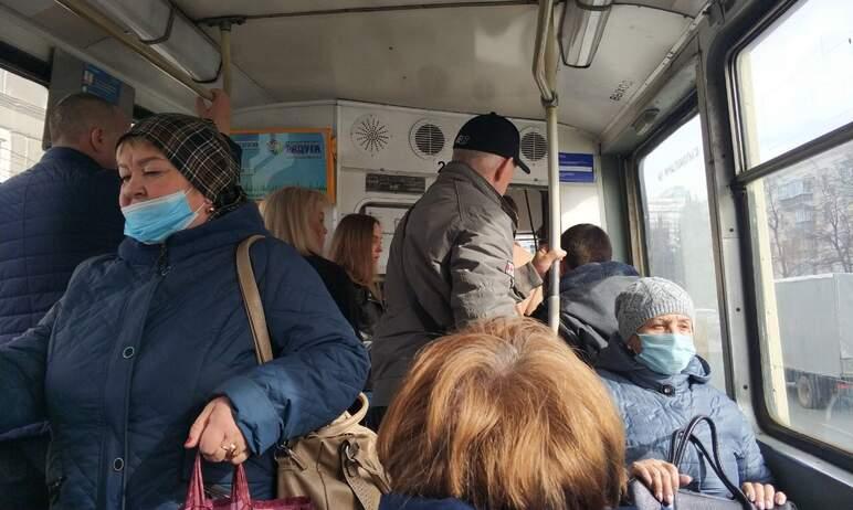 Фото Большинство челябинцев против введения QR-кодов в общественном транспорте