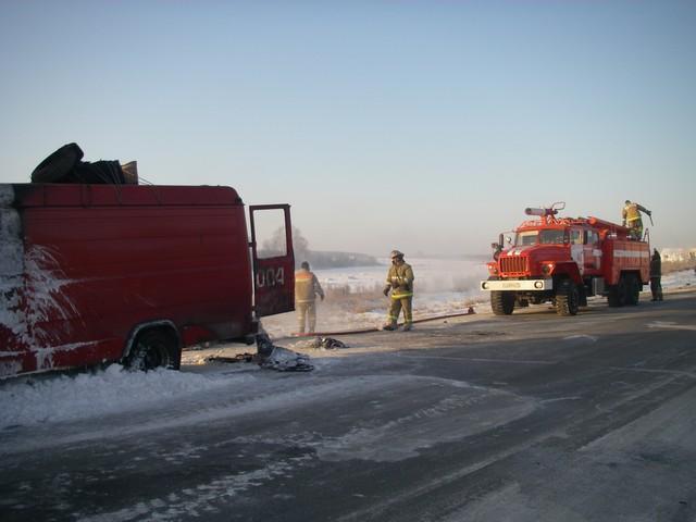 Фото Внимание: на трассе М5 в районе Чебаркуля из-за аварии ограничено движение