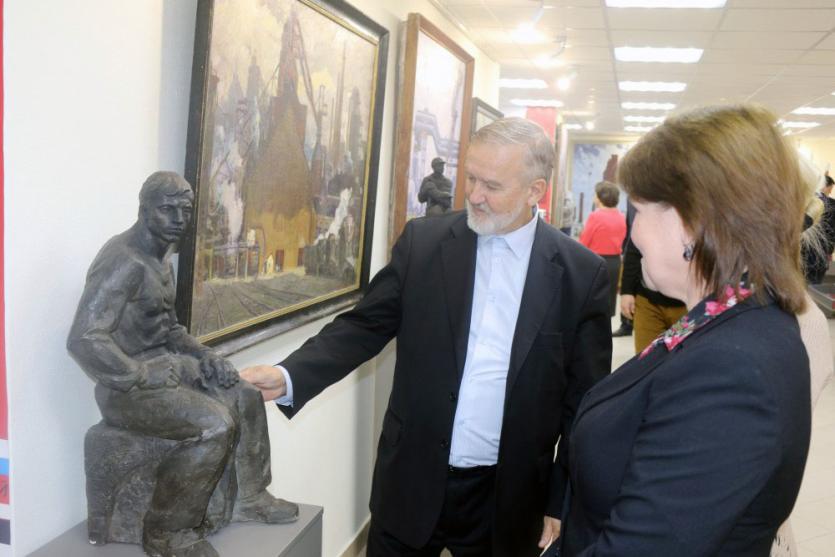 Фото В Челябинске открылся первый городской выставочный зал