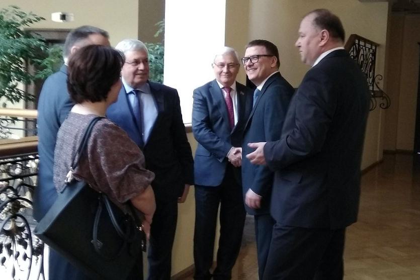 Фото Алексей Текслер провел первую официальную встречу с политическим «тяжеловесом»