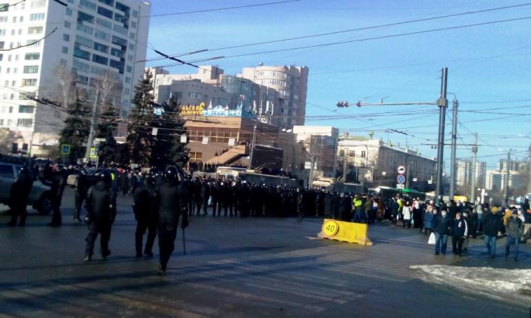 Фото После несогласованной акции за Навального полиция Челябинска возбудила уголовное дело 
