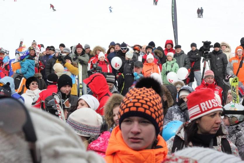 Фото В Челябинской области прошел десятый фестиваль «Кубок Губернатора по горным лыжам и сноуборду» 