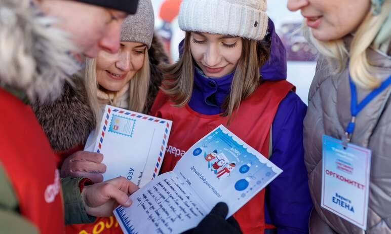 Фото В Челябинской области «Снеговики-добряки» порадуют детей с тяжелыми заболеваниями подарками к Новому году