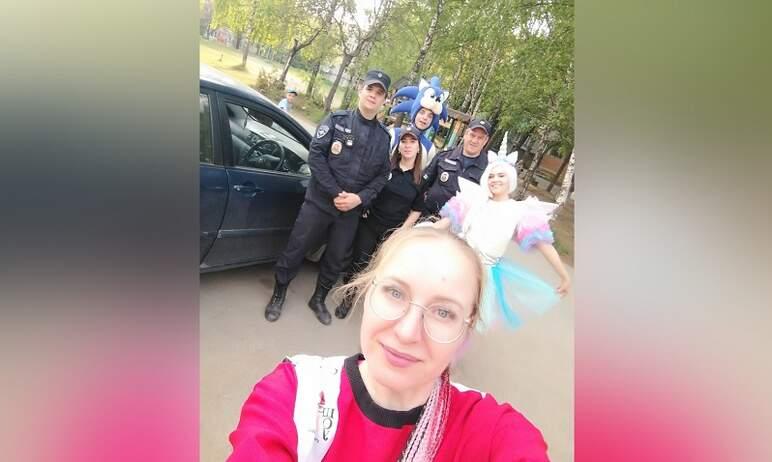 Фото Полицейские Златоуста спасли детский праздник