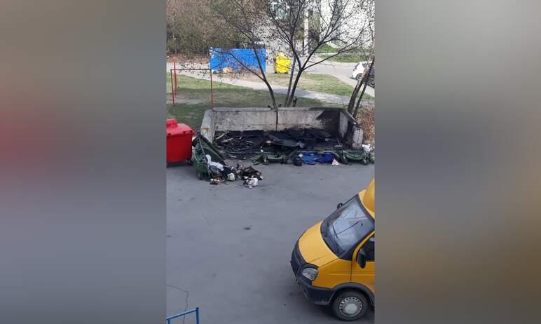 Фото Полиция расследует поджог на контейнерной площадке в Курчатовском районе Челябинска