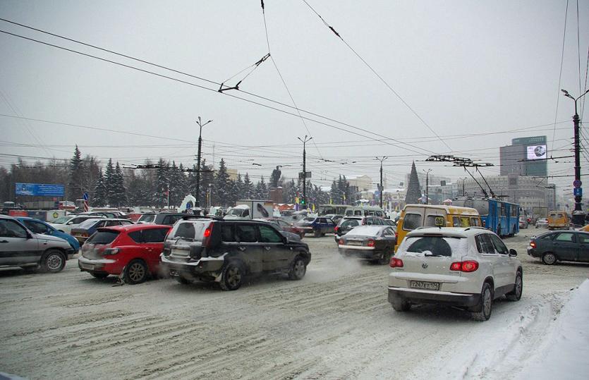 Фото В новогодние праздники транспорт Челябинска изменит режим работы