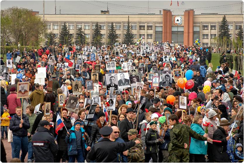Фото «Бессмертный полк» в Магнитогорске соберёт около 7 тысяч человек.