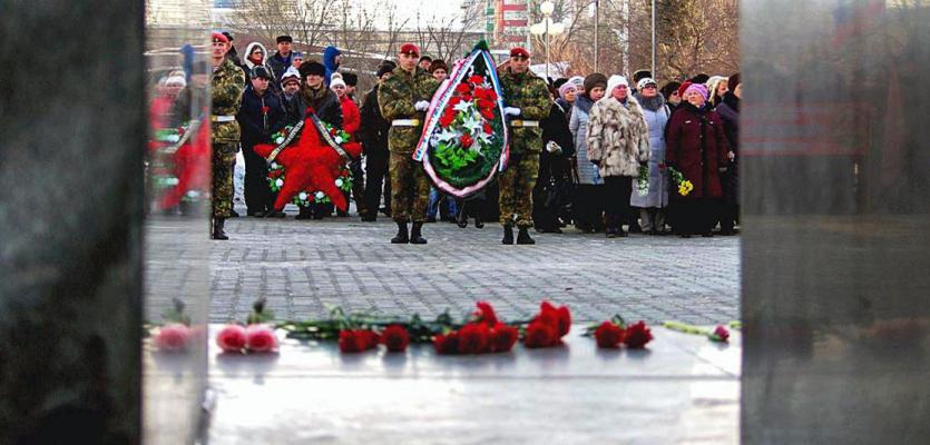 Фото В Челябинске почтили память Неизвестного солдата