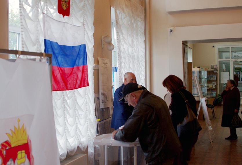 Фото В Челябинской области стартовали выборы в Госдуму. Можно наблюдать за их ходом в режиме онлайн