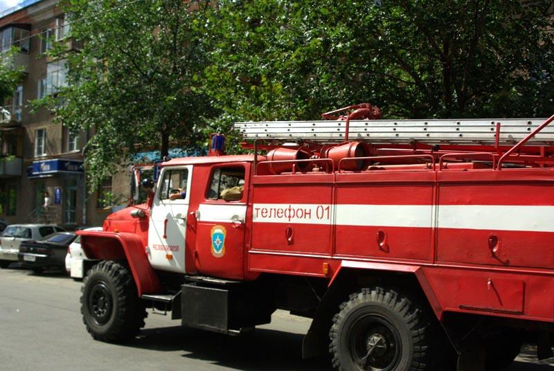Фото Первомайский пожар в Троицке унес две человеческие жизни