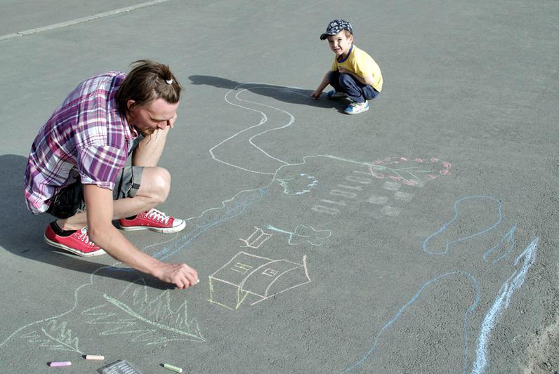 Фото В Магнитке дети рисуют комбинат