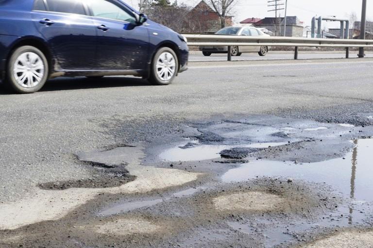 Фото В Челябинской области на дороги выделено дополнительно 2,1 миллиарда рублей 