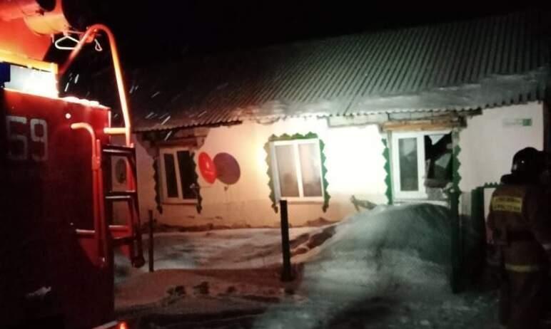 Фото В Челябинской области обрушился потолок в жилом доме: погиб подросток, четыре человека пострадали