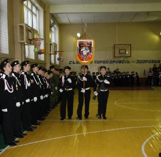 Фото Златоустовских первоклассников из школы номер 38 посвятили в кадеты