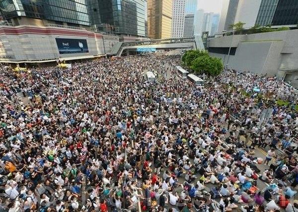 Фото Дестабилизировать ситуацию по сценарию киевского майдана власти США пытаются и в Гонконге