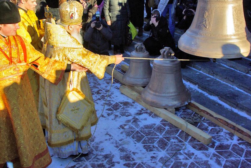 Фото В храме села Петровского зазвенят колокола