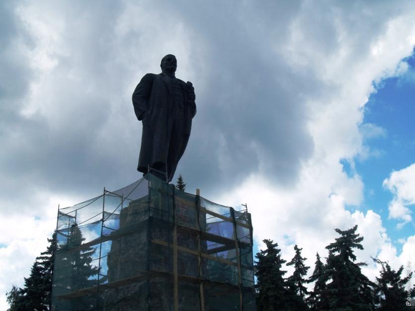 Фото Челябинские коммунисты не пришли к памятнику вождю мирового пролетариата, но митинг состоится