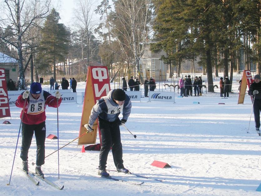 Фото Металлурги «Уралкуза» провели семейный спортивный праздник