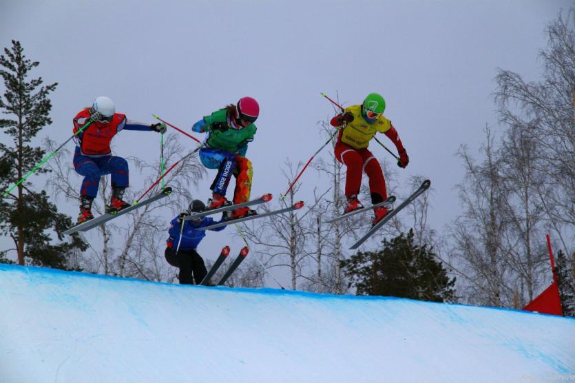 Фото В «Солнечной долине» на втором этапе Кубка России по ски-кроссу победила Юлия Ливинская