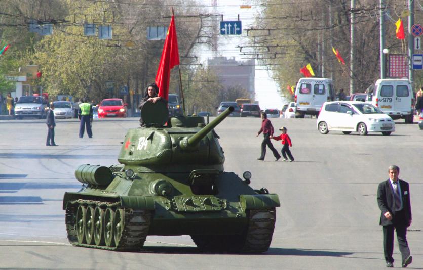 Фото В Челябинск войдут танки