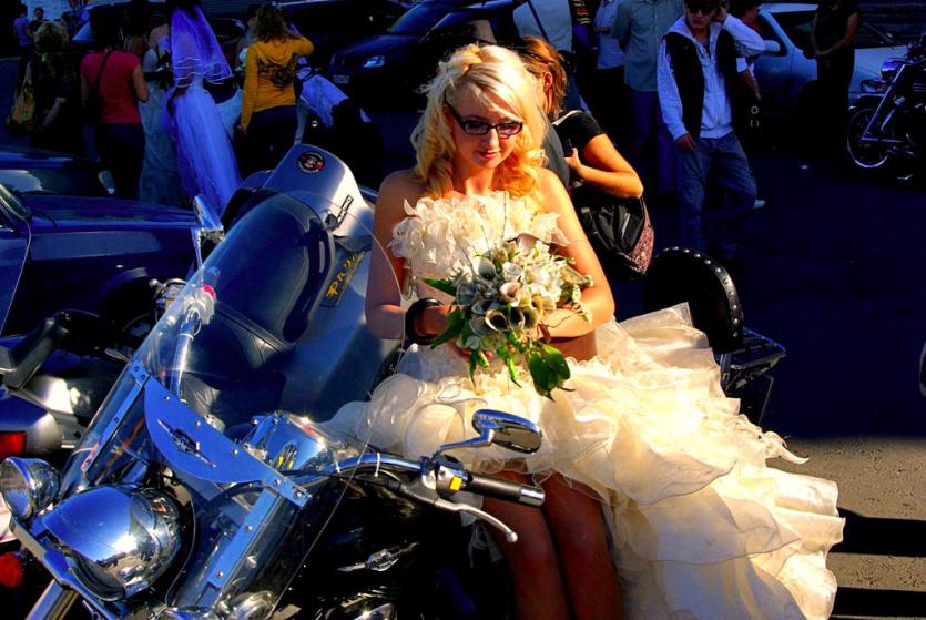 Фото В Челябинской области назвали любимый месяц женихов и невест