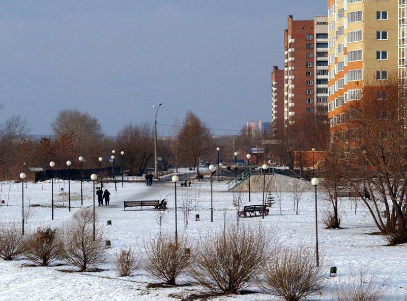 Фото Челябинск накрыло снегом, на дорогах гололедица