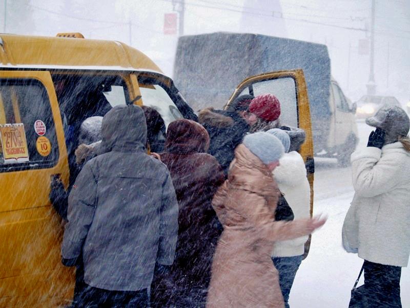 Фото Транспортный налог в 135 тысяч рублей владелец челябинских маршруток погасил мелочью