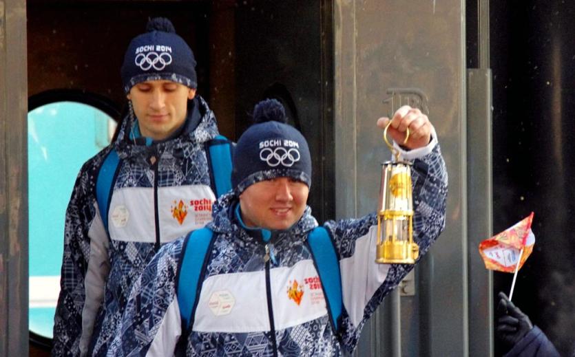 Фото Олимпийский огонь прибыл в Челябинск