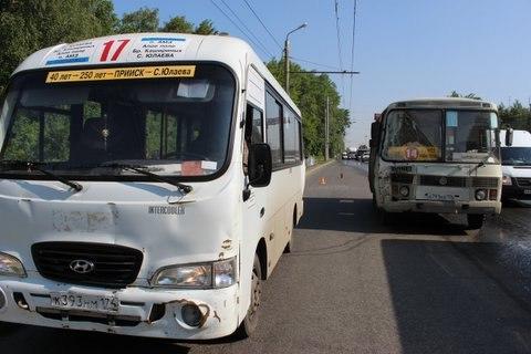 Фото В Челябинске наркоман укололся прямо в маршрутке