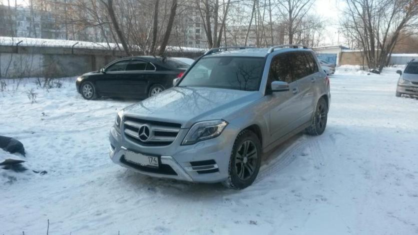 Фото За аренду земли директор управляющей компании Челябинска расплатилась собственным автомобилем Mercedes