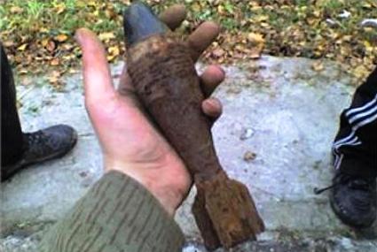 Фото В Челябинске недалеко от детсада хранилась боевая мина