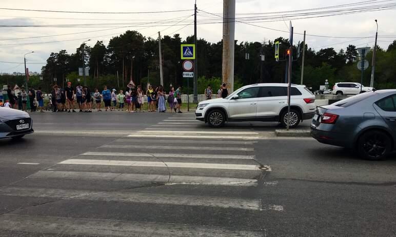Фото Сергей Гордеев об угрозе транспортного коллапса в Челябинске: Индикатор горит красным