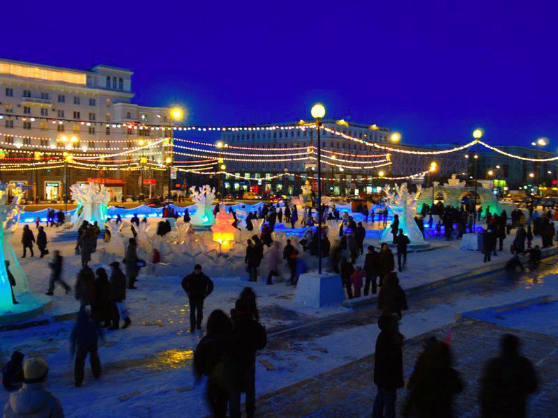 Фото В новогоднюю ночь на главной городской площади Челябинска - праздничная программа