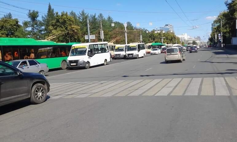 Фото В Челябинске по поручению Котовой увеличат количество автобусов на городских маршрутах