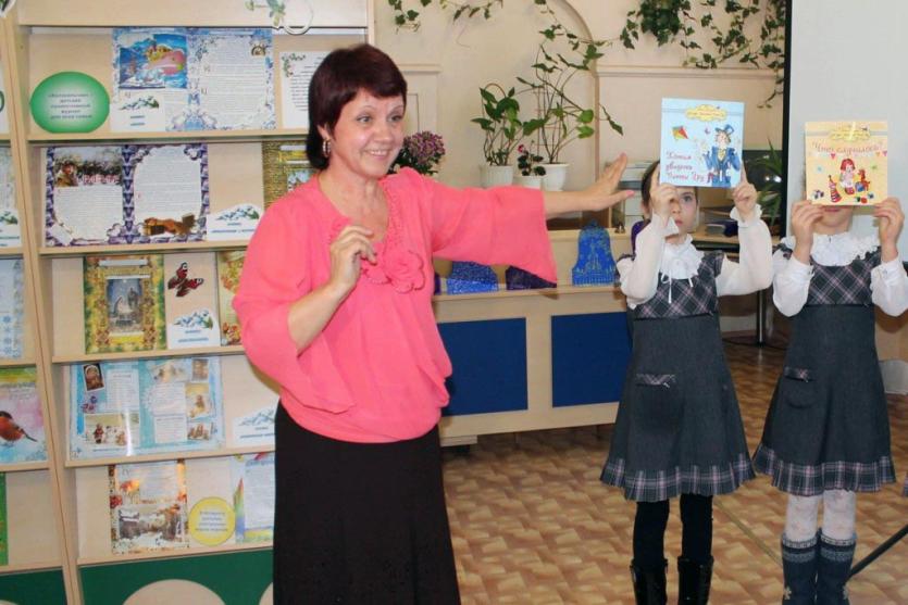 Фото «Семья в библиотеке»: в Челябинске предлагают новое пространство для диалога взрослых и детей