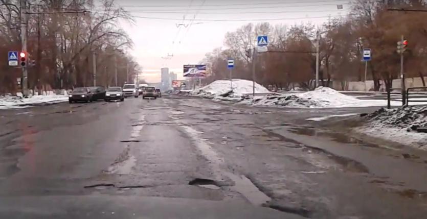 Фото В Челябинске управление ГИБДД возбудило 42 дела из-за ям на дорогах