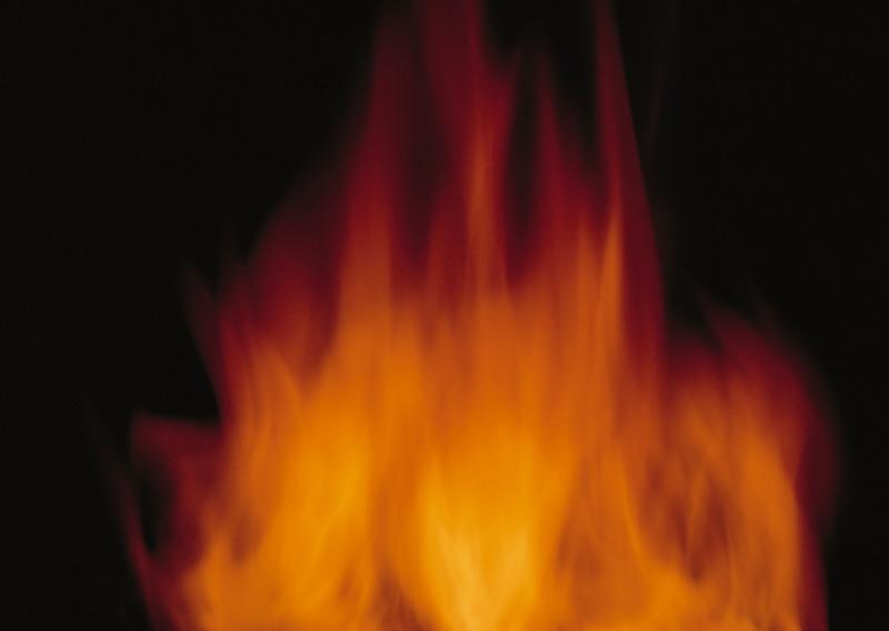 Фото Южноуралец погиб в горящей квартире