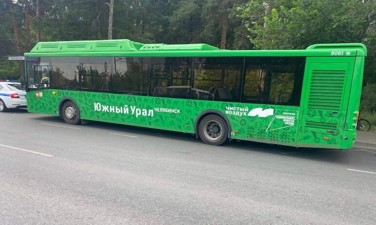 Фото В Челябинске подросток-велосипедист врезался в пассажирский автобус