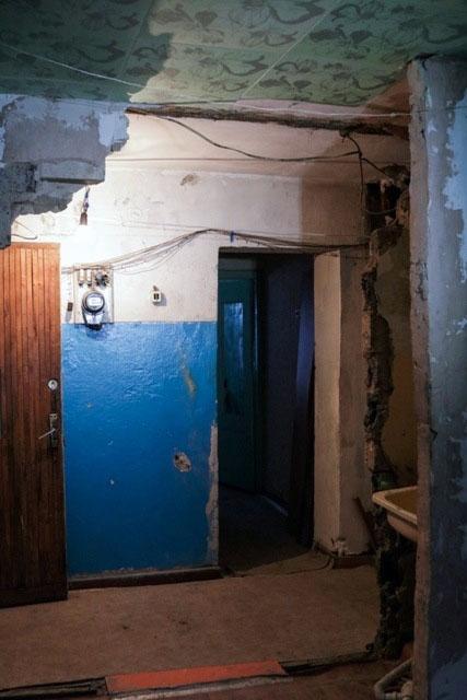 Фото В Челябинске рухнула стена в одной из квартир