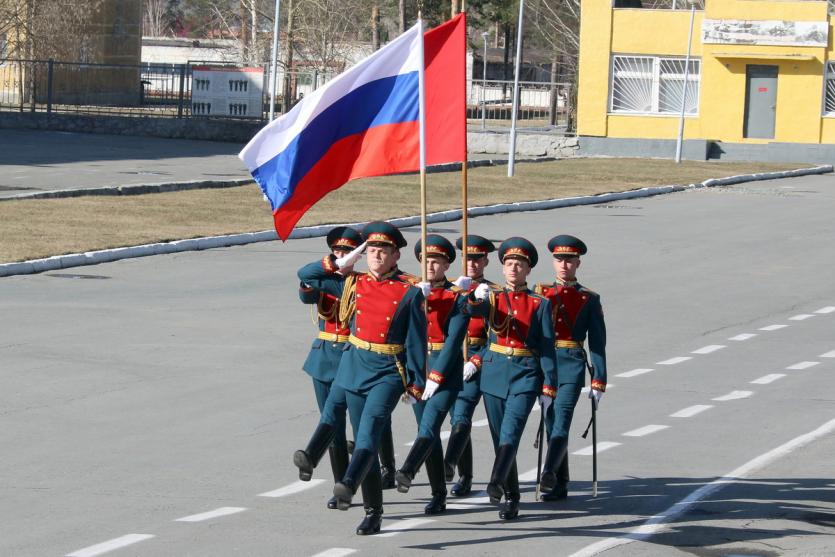 Фото Екатеринбург готовится к параду Победы