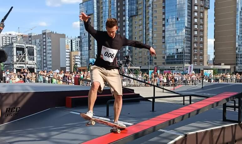 Фото В Челябинске открылся самый большой скейт-парк