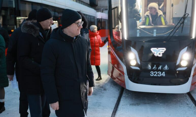 Фото Текслер: В 2024 году в Магнитогорске будет продолжена транспортная реформа