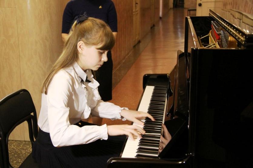 Фото Еще 20 фортепиано от президента  получат южноуральские школы искусств