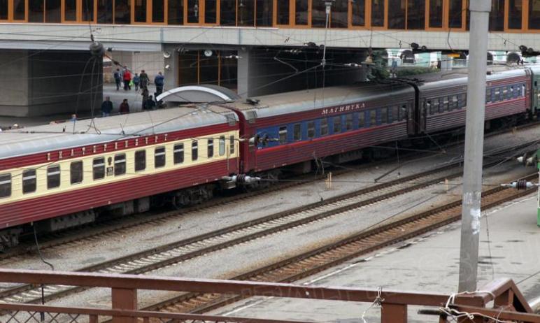 Фото В Челябинске успели снять с поезда школьницу, решившую сбежать к возлюбленному
