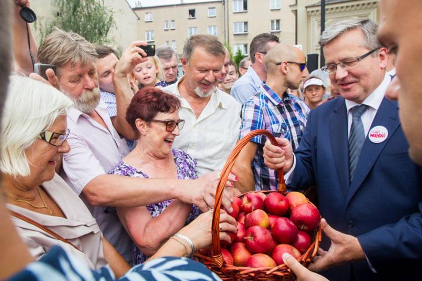 Фото Объевшиеся собственных яблок поляки потребовали от Европарламента ликвидировать конвертируемость рубля