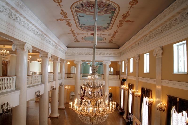 Фото Росписям Дайнеки, украшающим Челябинский оперный театр, 60 лет
