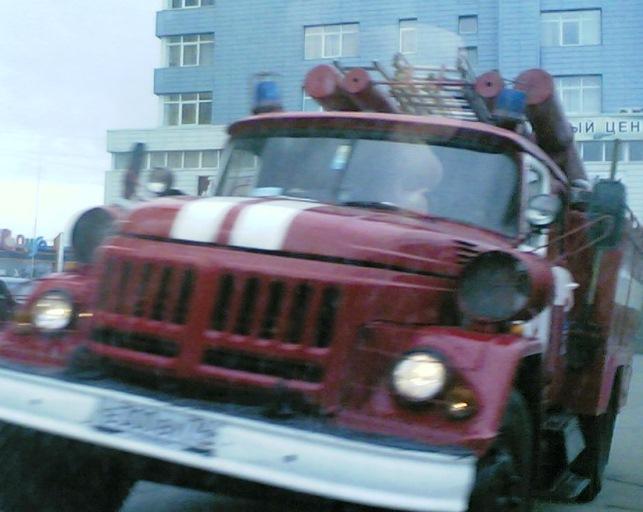 Фото В Челябинске на ходу загорелось такси