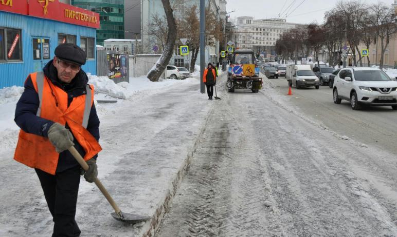 Фото На дороги выведена вся техника, чтобы выполнить поручение Котовой